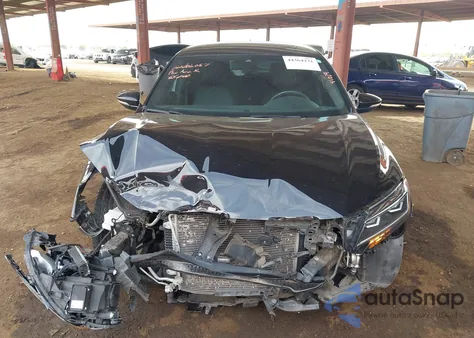 2021 Volkswagen Passat 2.0T R-Line z USA, uszkodzony, nr VIN 1VWMA7A30MC014188